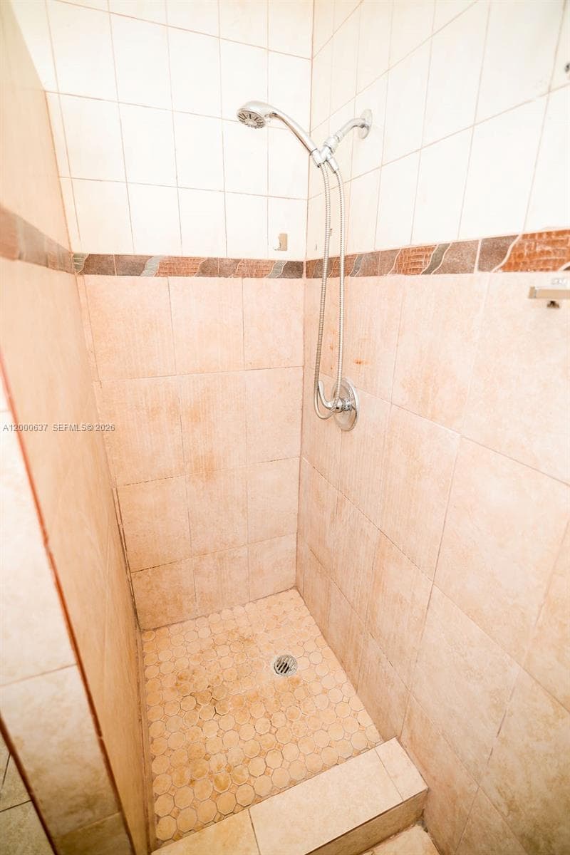 298 NW 104th St, Miami FL 33150 — 22