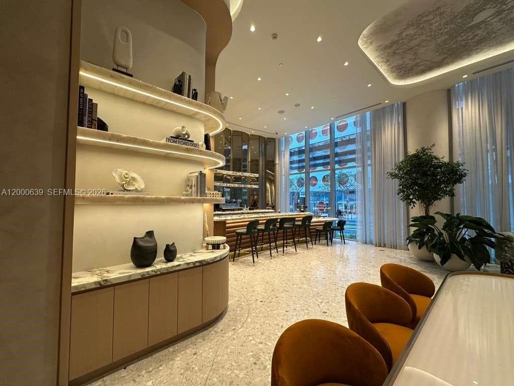 77 SE 5th Street # 1812, Miami FL 33131 — 46