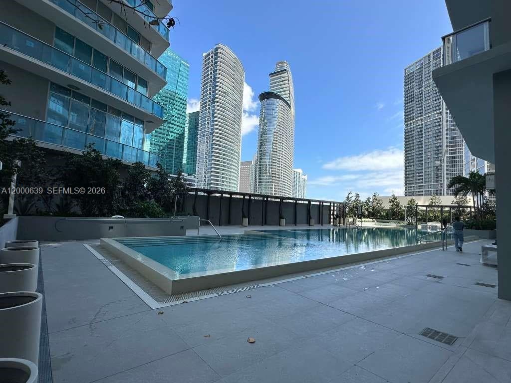 77 SE 5th Street # 1812, Miami FL 33131 — 32