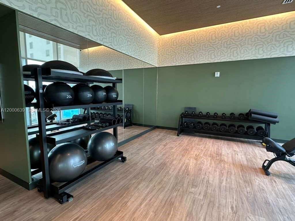 77 SE 5th Street # 1812, Miami FL 33131 — 41