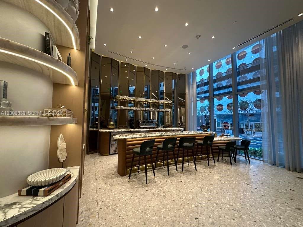 77 SE 5th Street # 1812, Miami FL 33131 — 45