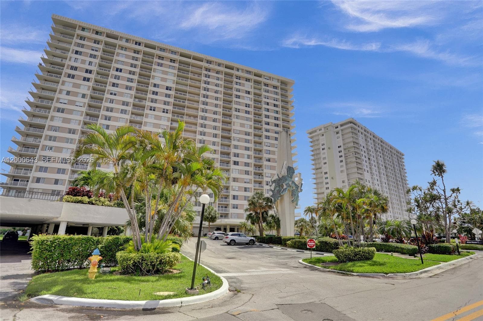 300 Bayview Dr, Sunny Isles Beach FL 33160 — 1