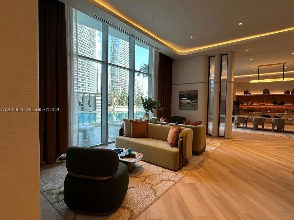 77 SE 5th Street # 2013, Miami FL 33131 — 28