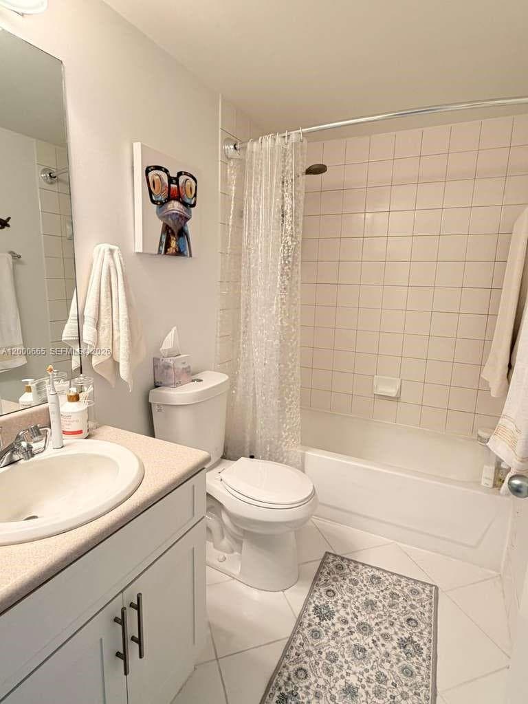 701 Brickell Key Blvd # 1501, Miami FL 33131 — 7