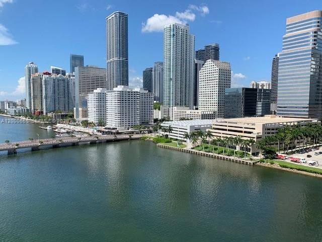 701 Brickell Key Blvd # 1501, Miami FL 33131 — 1