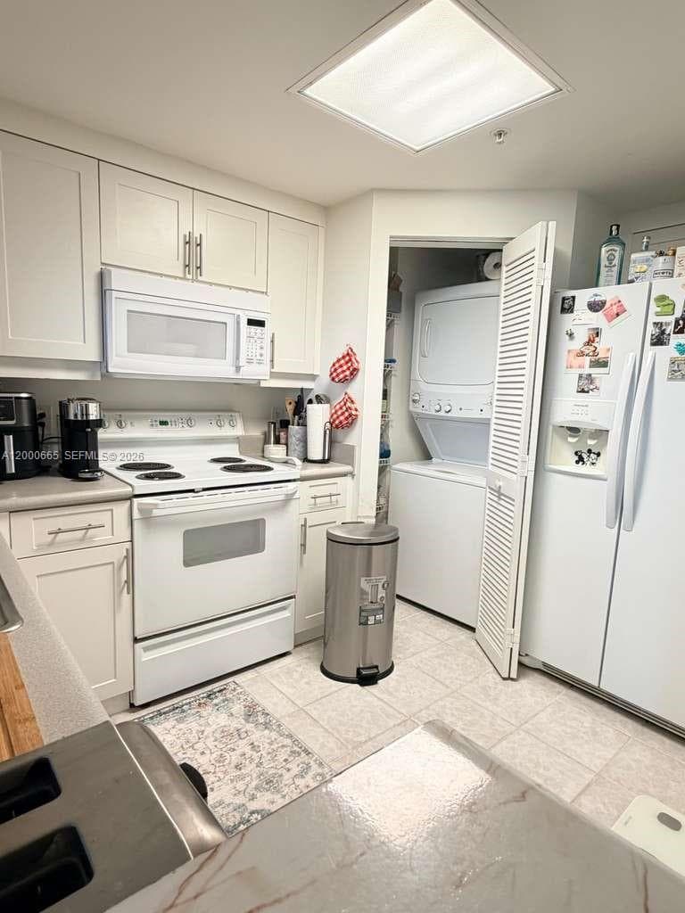 701 Brickell Key Blvd # 1501, Miami FL 33131 — 4