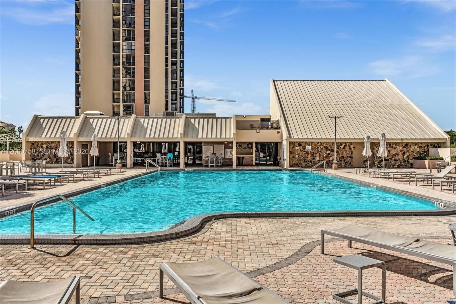 20329 W Country Club Dr, Aventura FL 33180 — 13