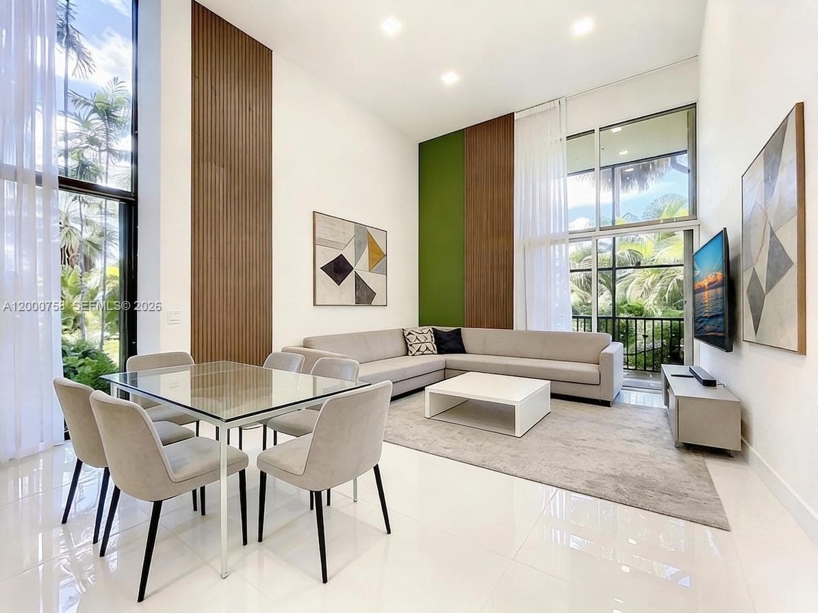 20329 W Country Club Dr, Aventura FL 33180 — 1