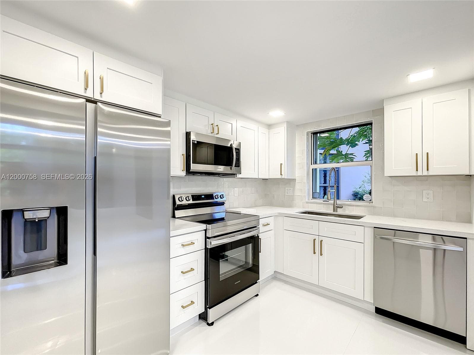 20329 W Country Club Dr, Aventura FL 33180 — 28