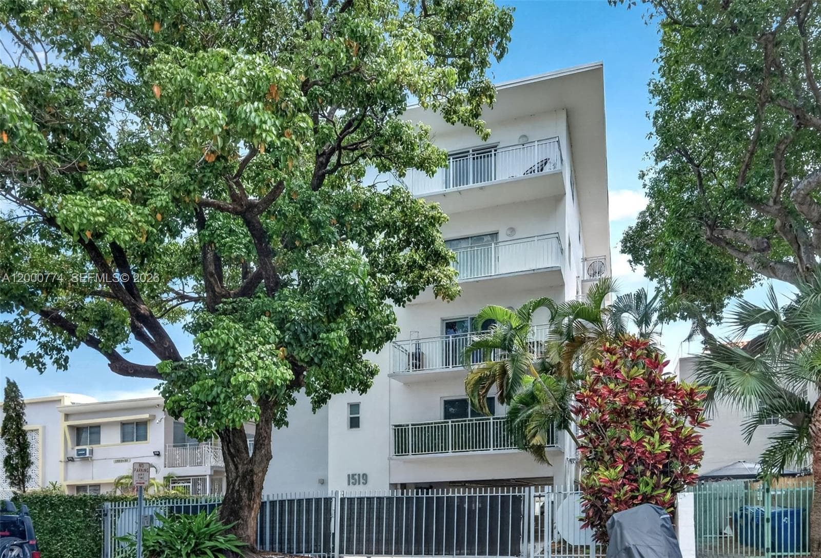 1519 Drexel Ave # 201, Miami Beach FL 33139 — 46