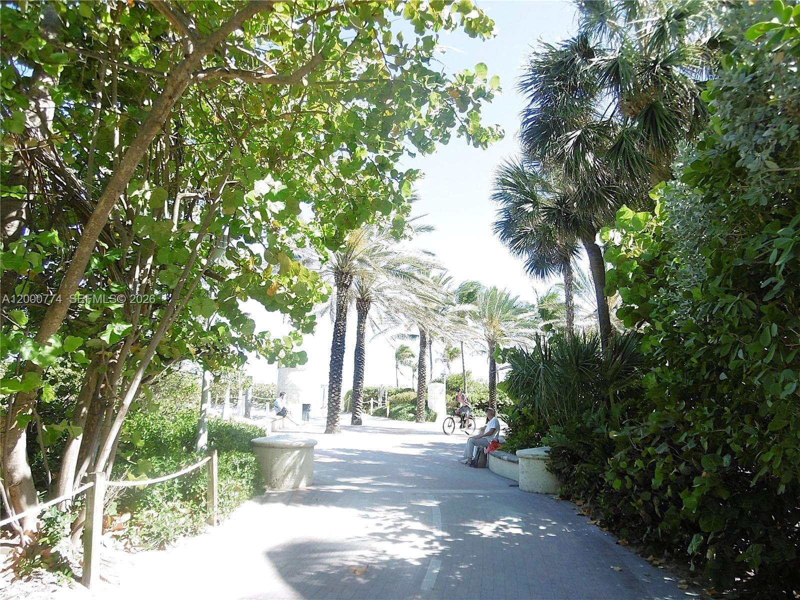 1519 Drexel Ave # 201, Miami Beach FL 33139 — 40