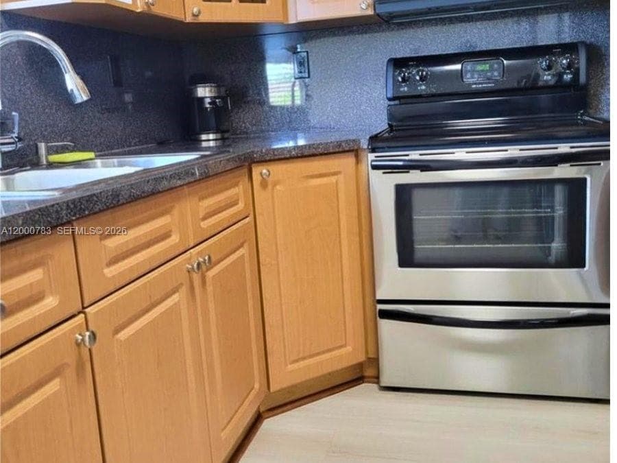 9970 NW 9th St Cir # 204, Miami FL 33172 — 5