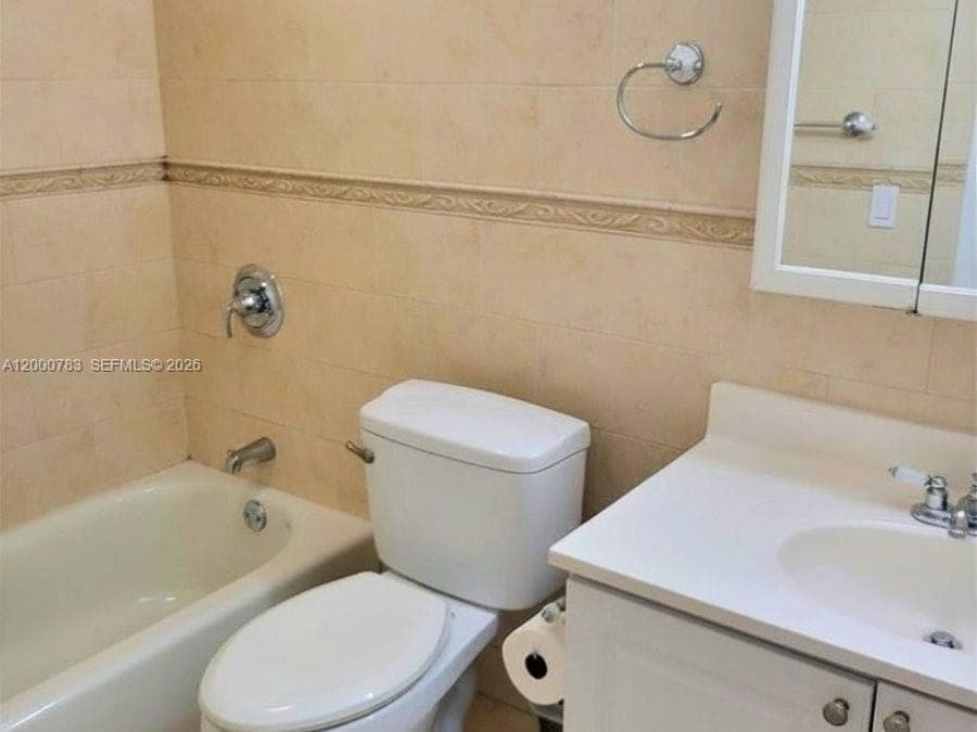 9970 NW 9th St Cir # 204, Miami FL 33172 — 11