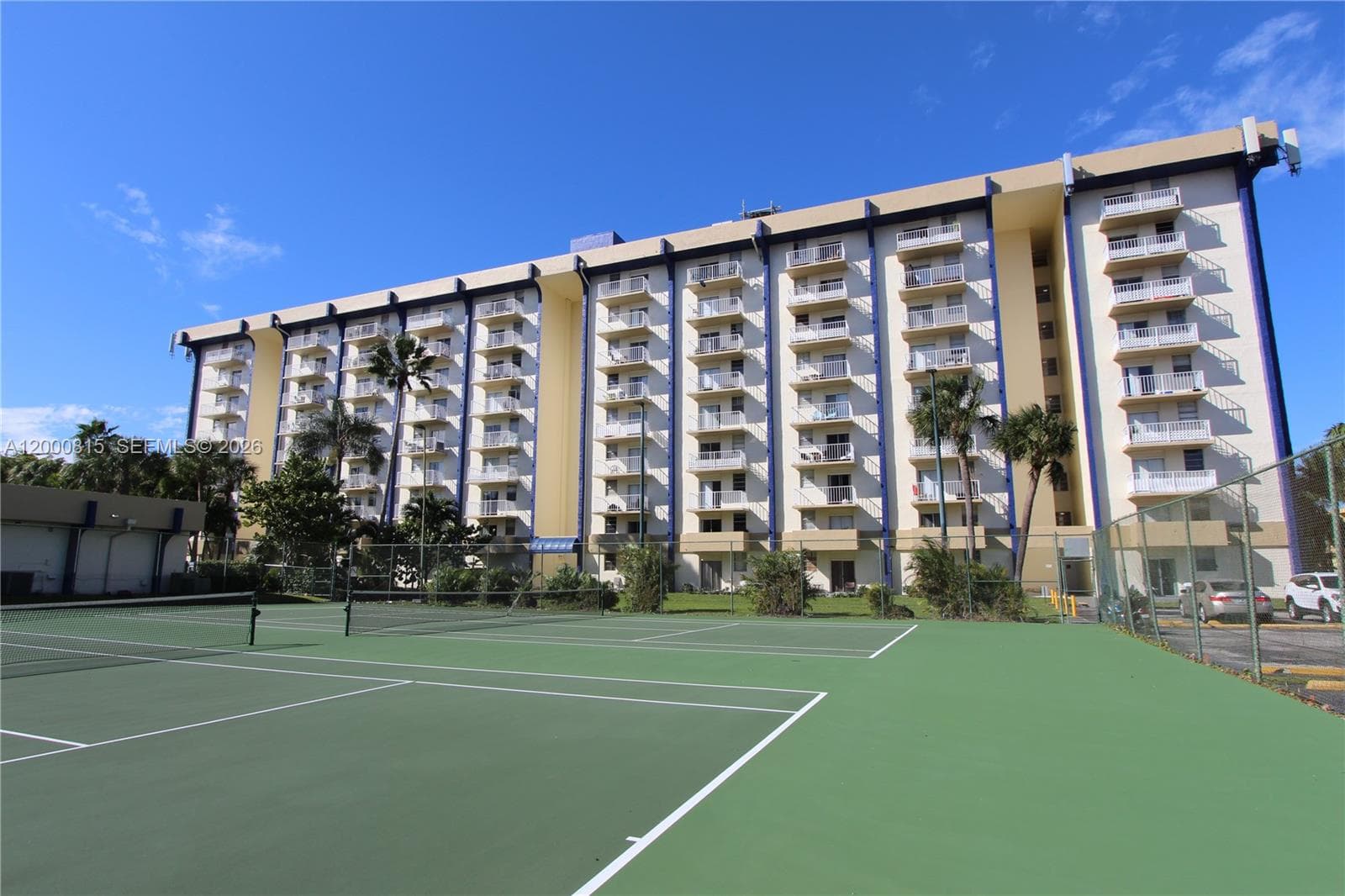 4550 NW 9th St # 706E, Miami FL 33126 — 26