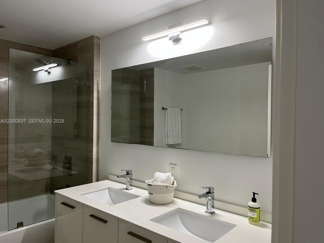1300 Brickell Bay Dr # 2307, Miami FL 33131 — 6