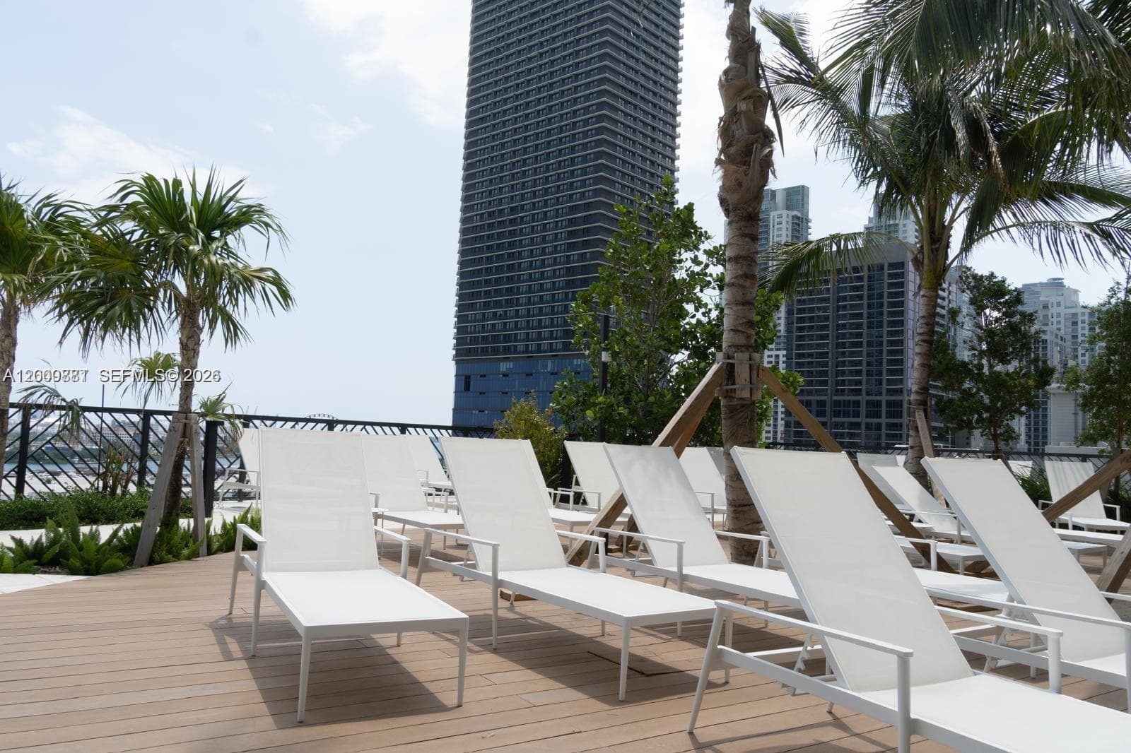 159 NE 6th St # 4811, Miami FL 33132 — 21