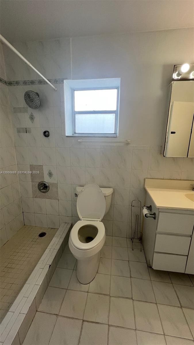 6070 W 18th Ave # 323, Hialeah FL 33012 — 10