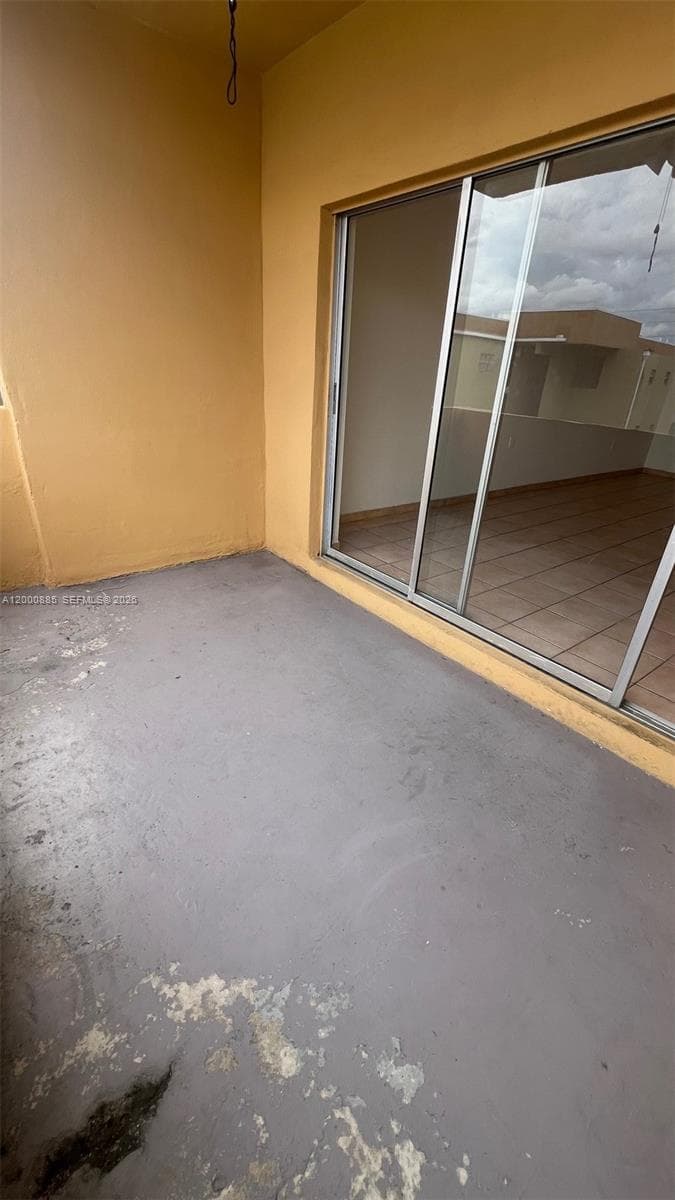 6070 W 18th Ave # 323, Hialeah FL 33012 — 14