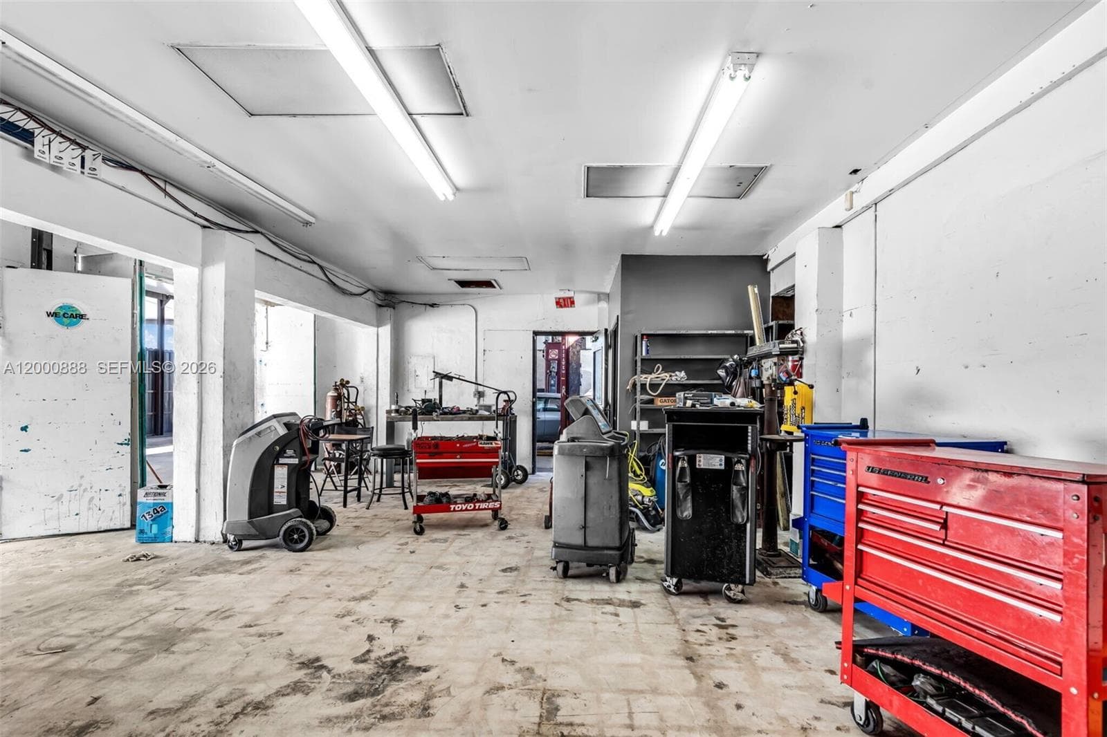 3219 SW 8th St, Miami FL 33135 — 8