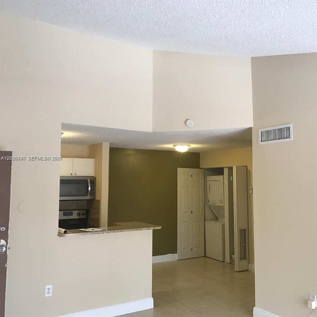 7200 NW 179th St # 302, Hialeah FL 33015 — 3