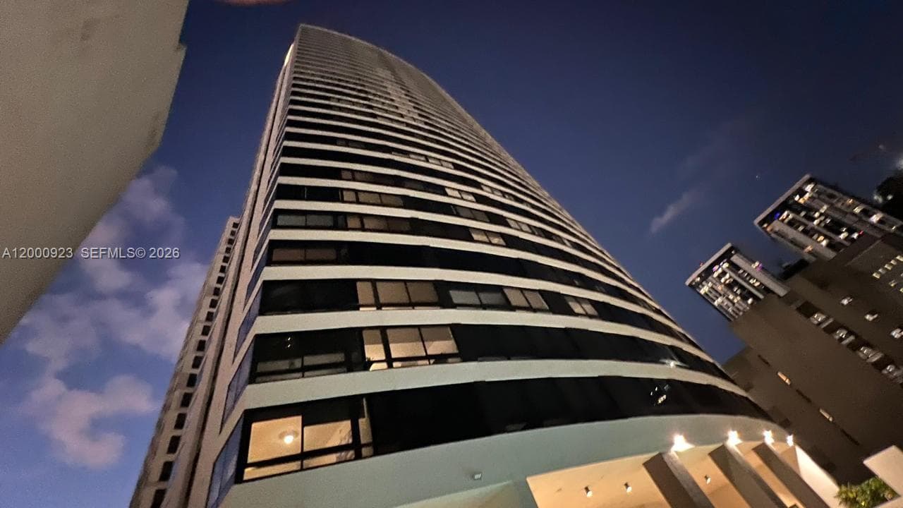 225 N Miami Ave # 212, Miami FL 33128 — 1