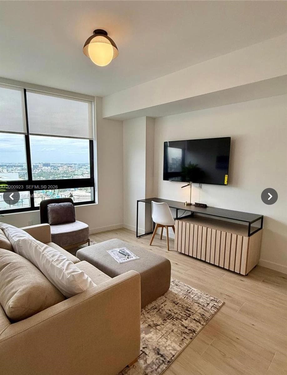 225 N Miami Ave # 212, Miami FL 33128 — 11