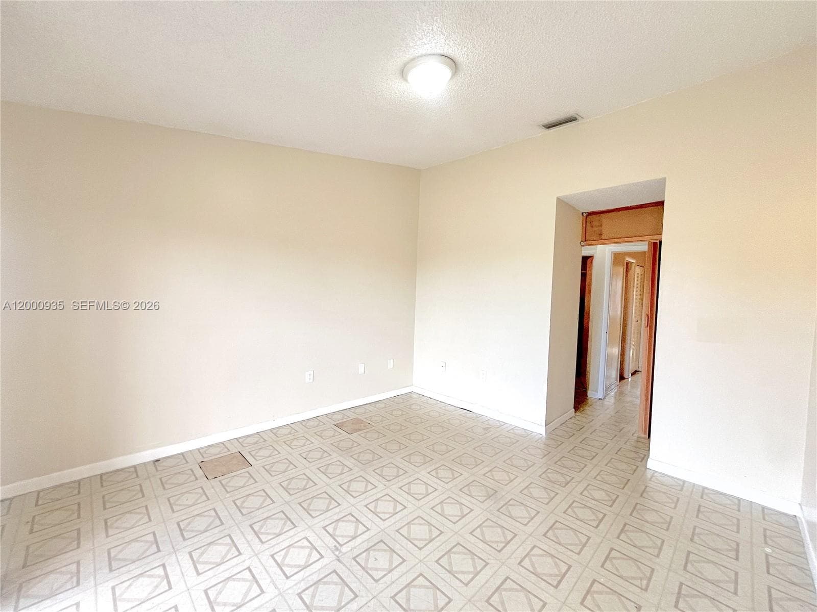 5575 W 26th Court # 203, Hialeah FL 33016 — 28