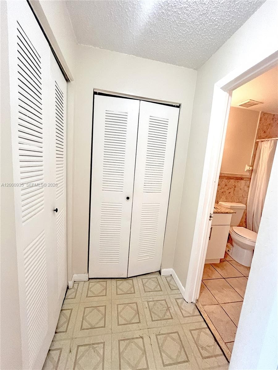 5575 W 26th Court # 203, Hialeah FL 33016 — 33