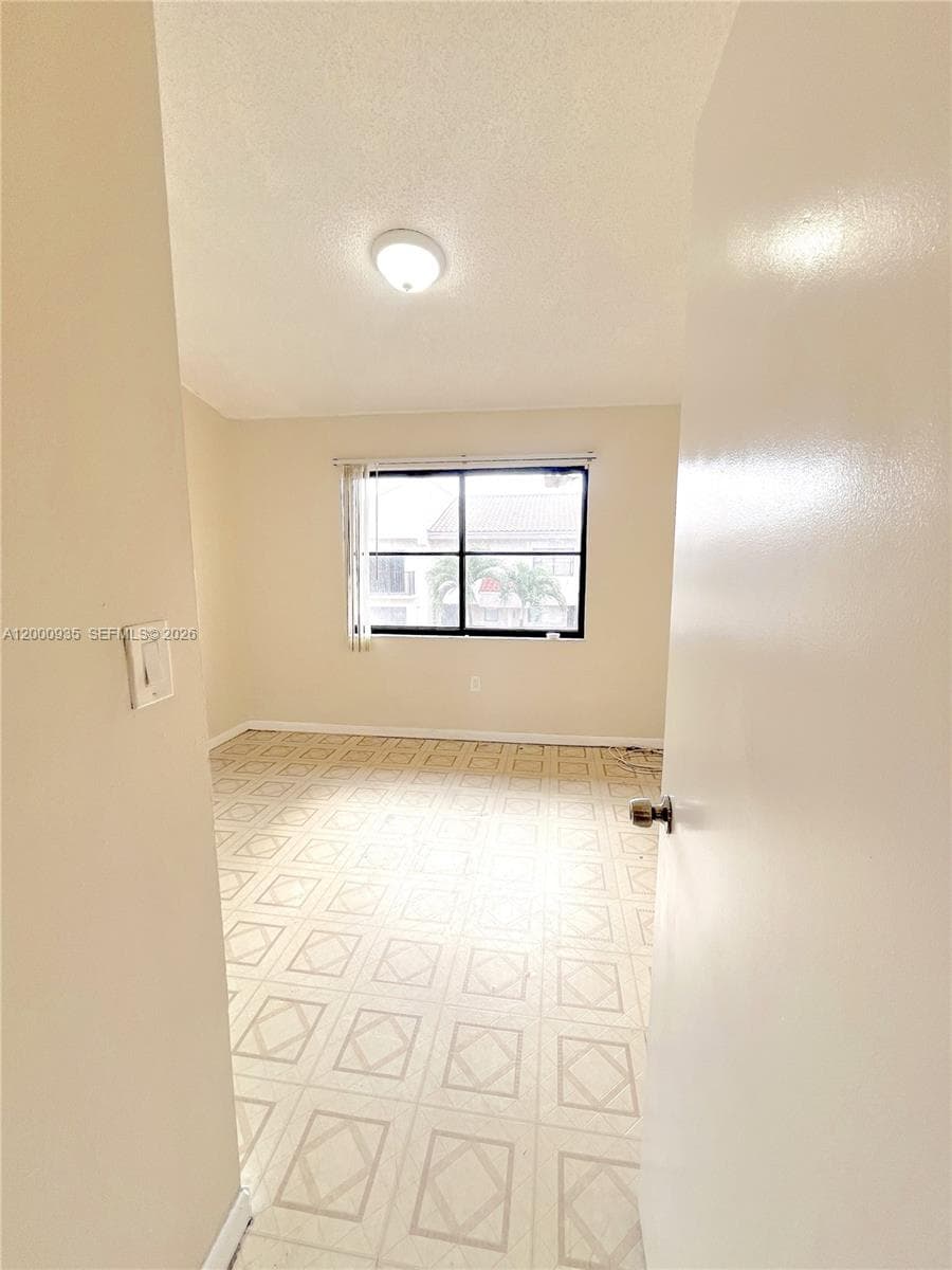5575 W 26th Court # 203, Hialeah FL 33016 — 37