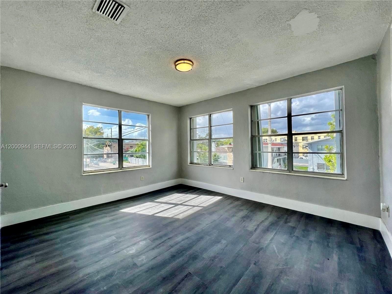 301 SW 10th Ave # 1, Miami FL 33130 — 3