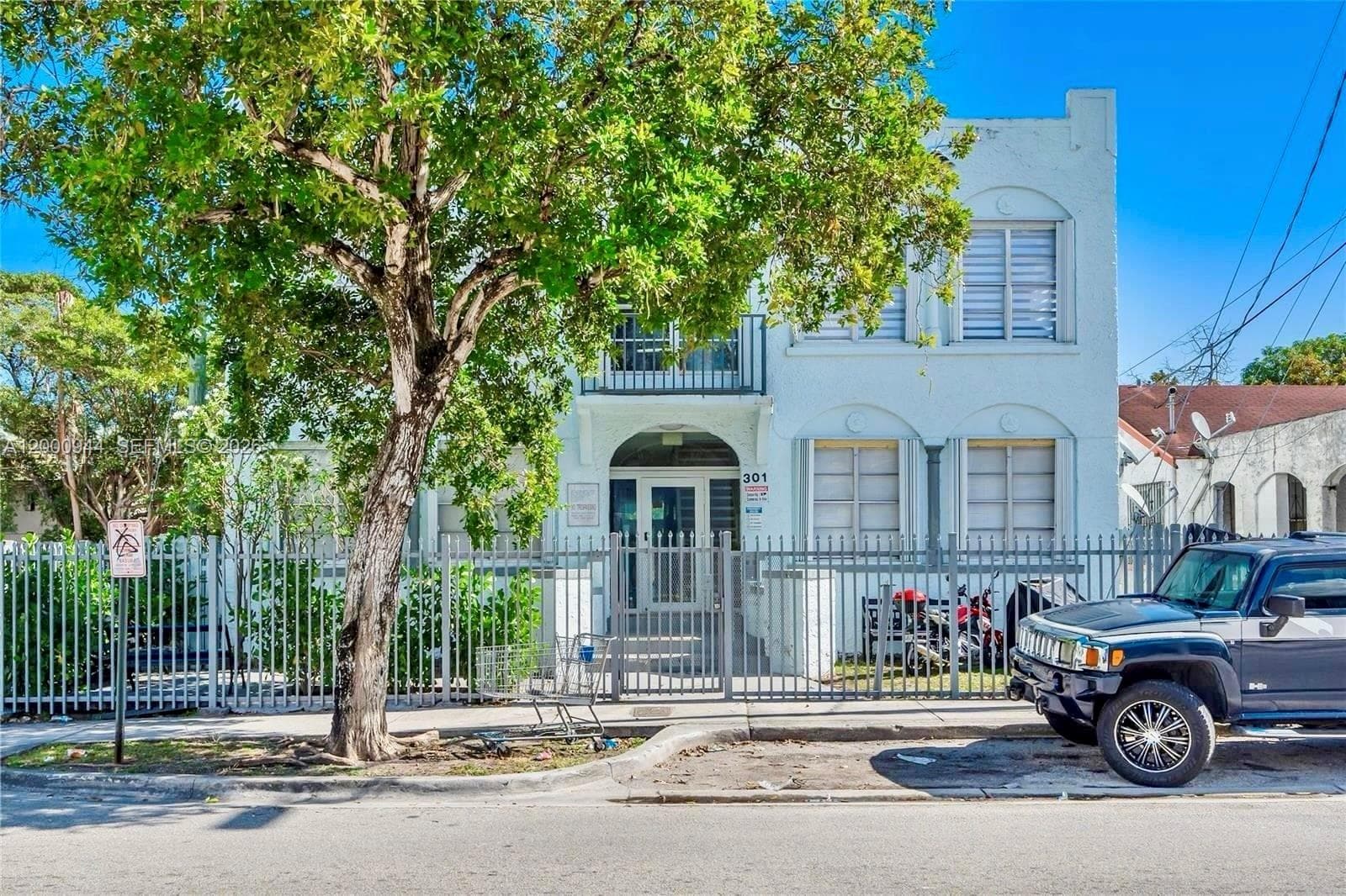 301 SW 10th Ave # 1, Miami FL 33130 — 1