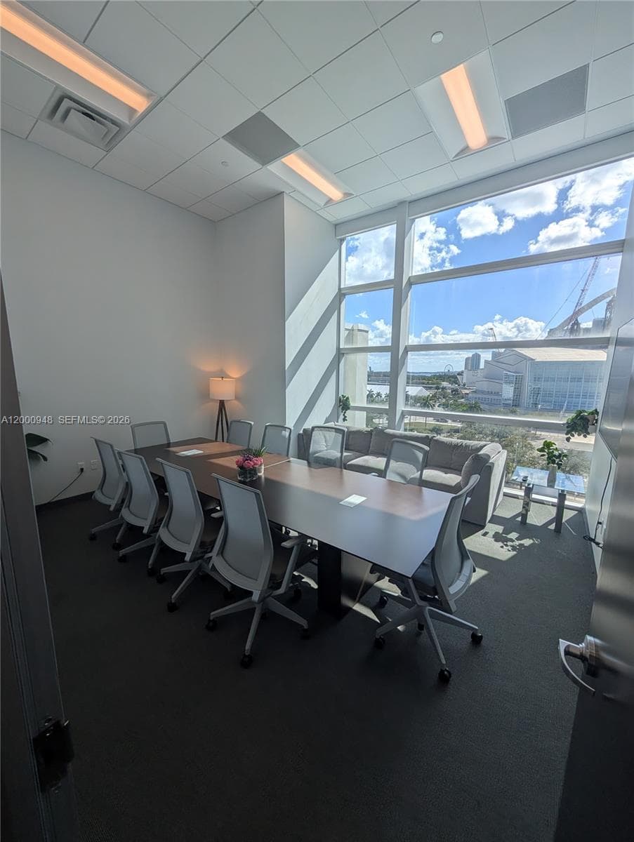 1501 Biscayne Blvd # C1, Miami FL 33132 — 2