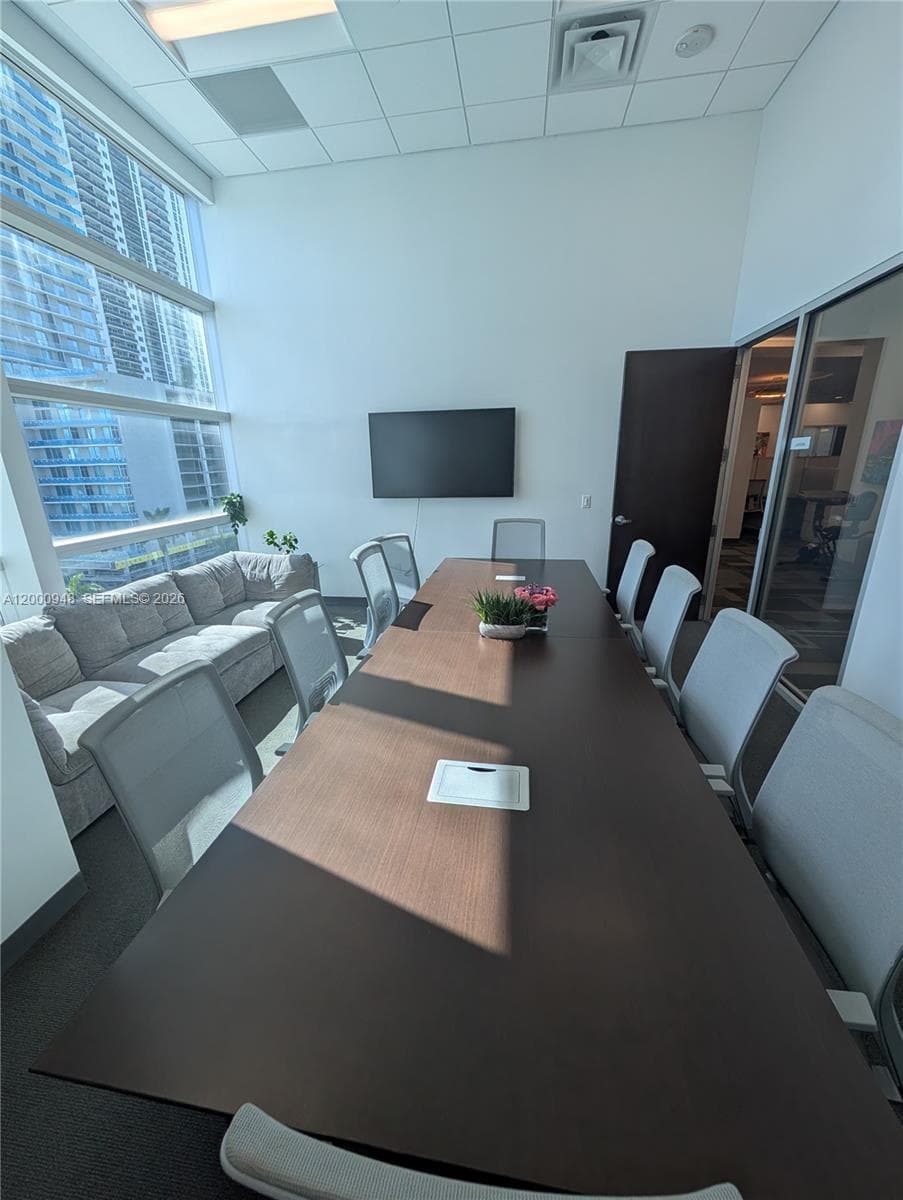 1501 Biscayne Blvd # C1, Miami FL 33132 — 4