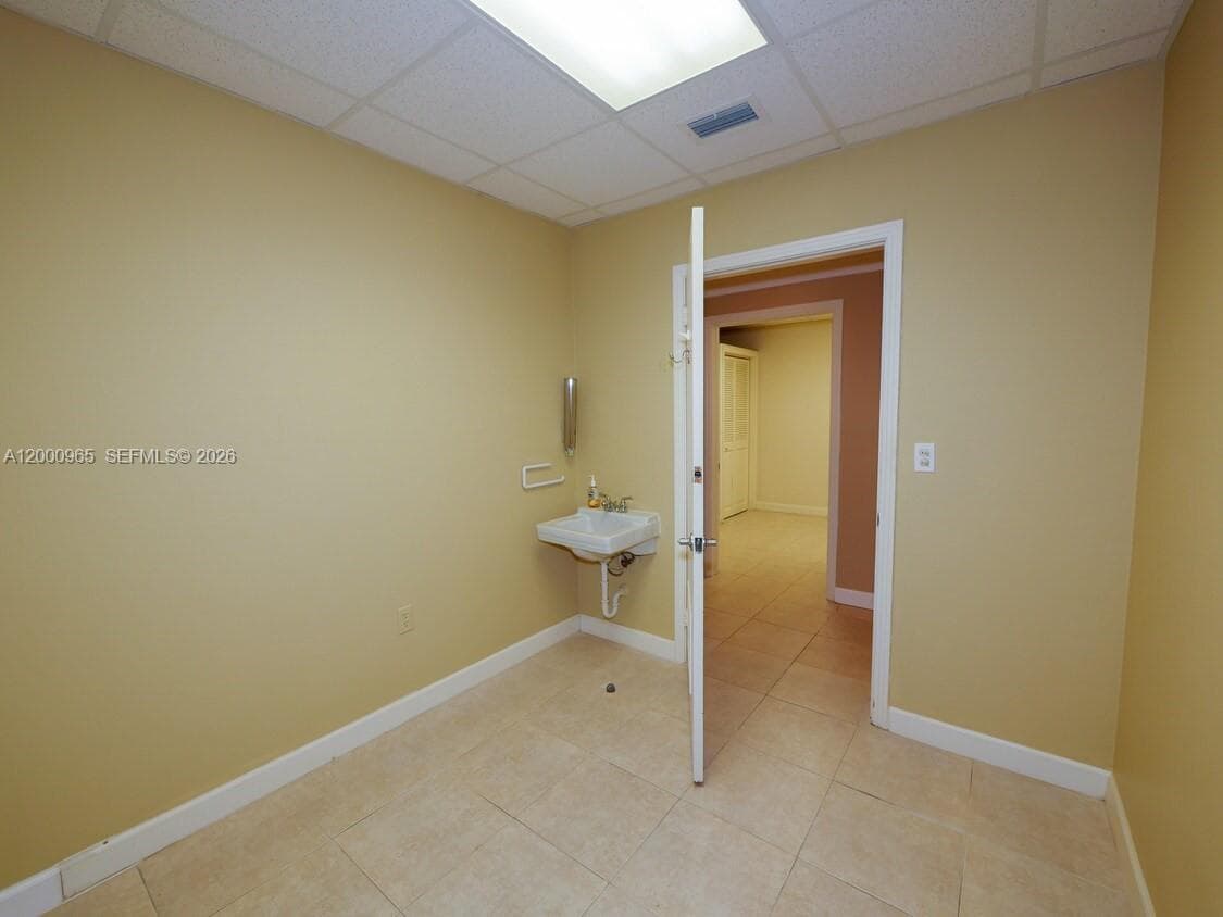 3113 Ponce De Leon Blvd, Coral Gables FL 33134 — 4