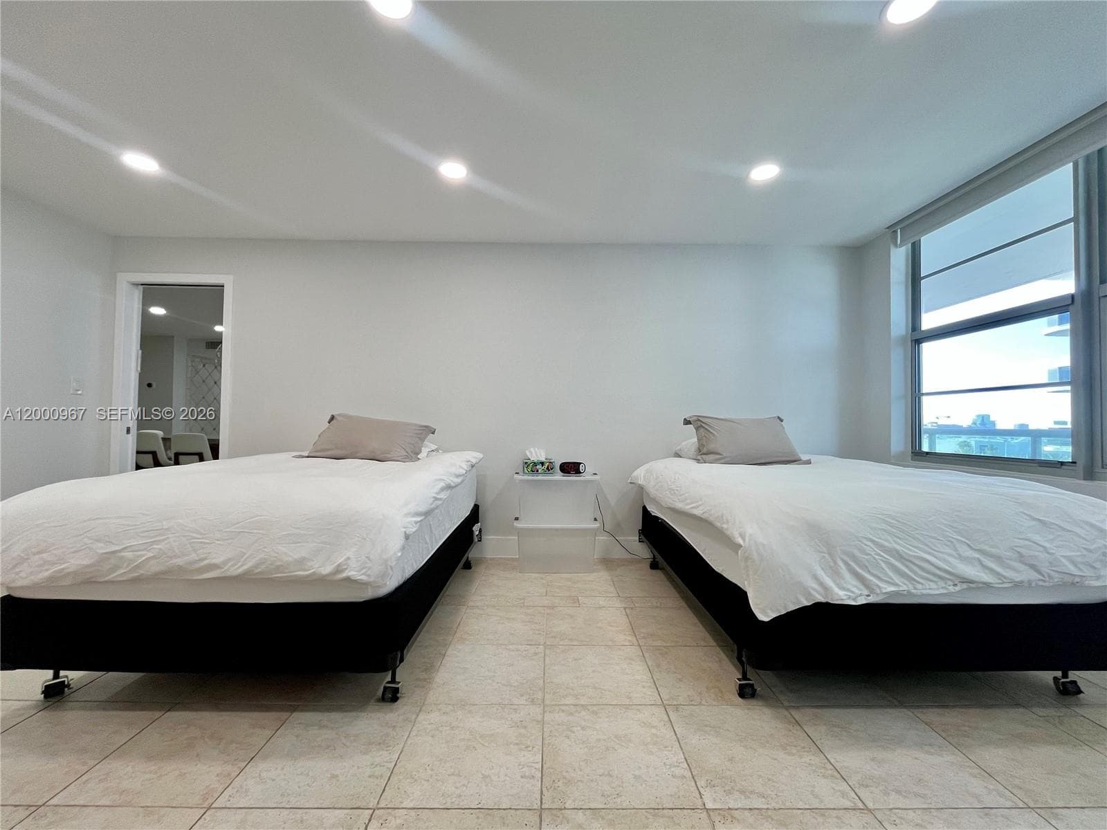9511 Collins Ave # 811, Surfside FL 33154 — 11