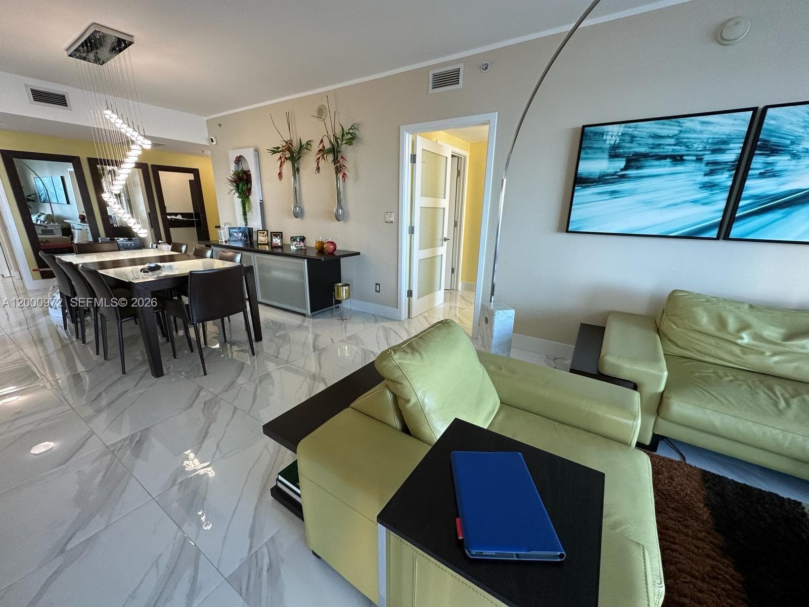 325 Biscayne Blvd # 2523, Miami FL 33131 — 46