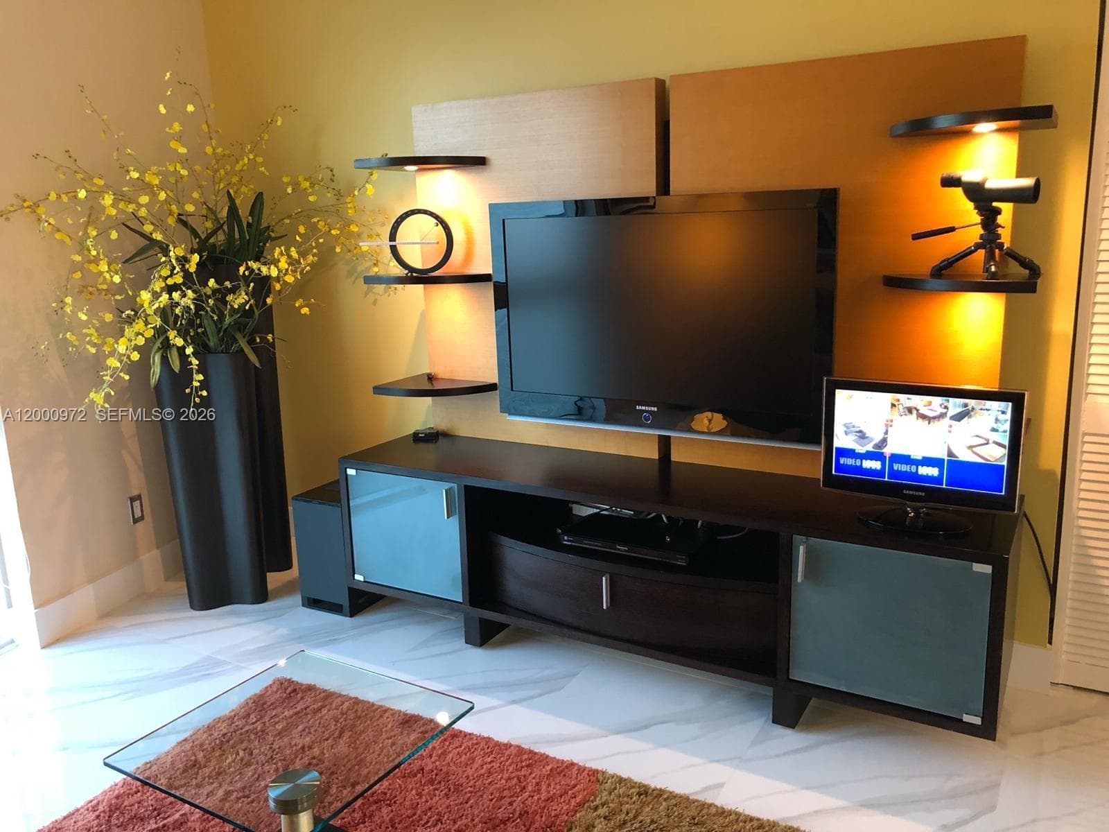 325 Biscayne Blvd # 2523, Miami FL 33131 — 20
