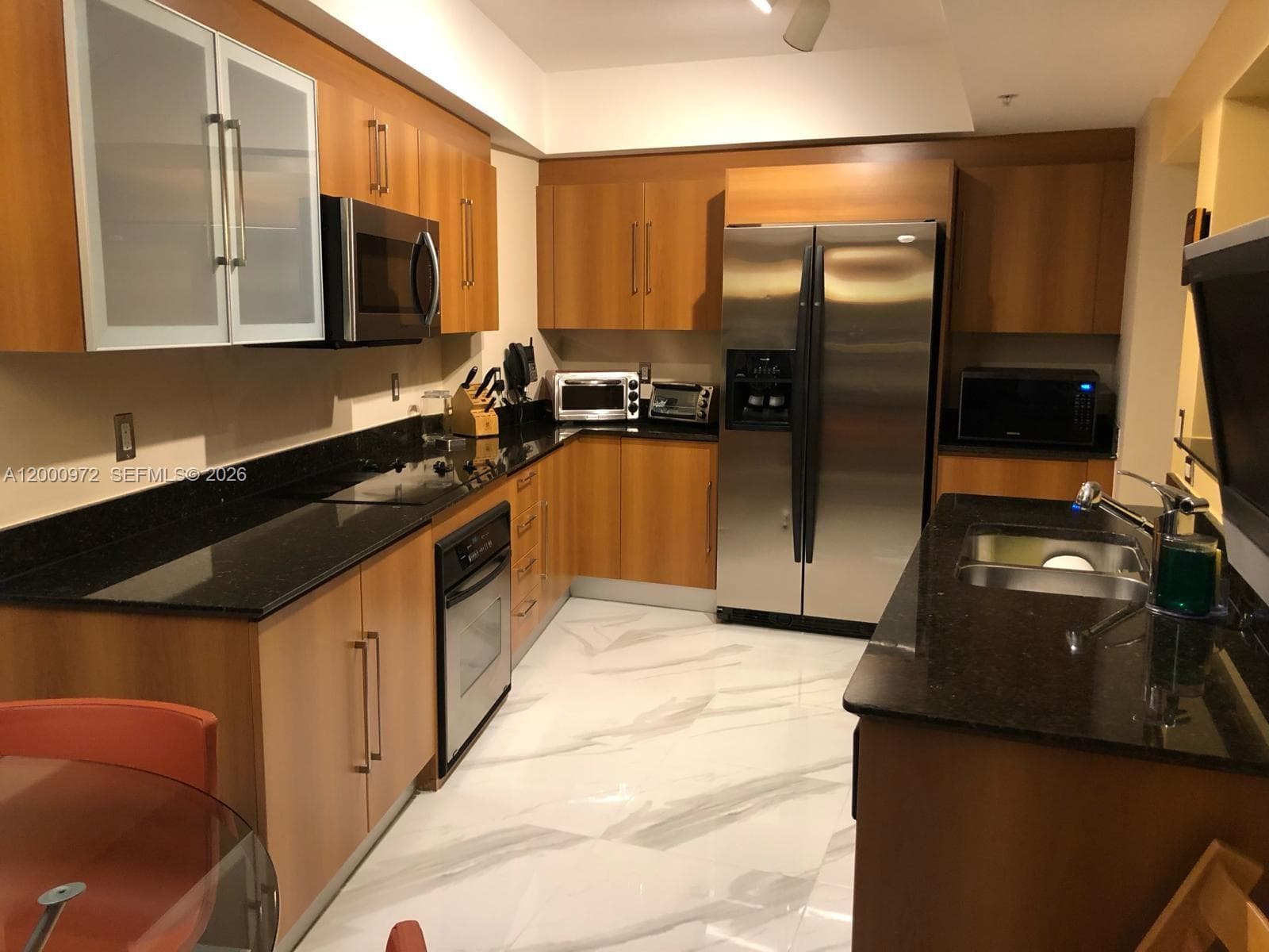 325 Biscayne Blvd # 2523, Miami FL 33131 — 18
