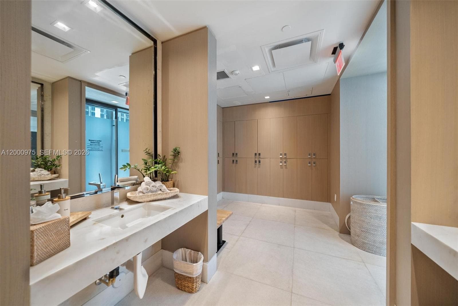 700 NE 26th Ter # 3901, Miami FL 33137 — 71