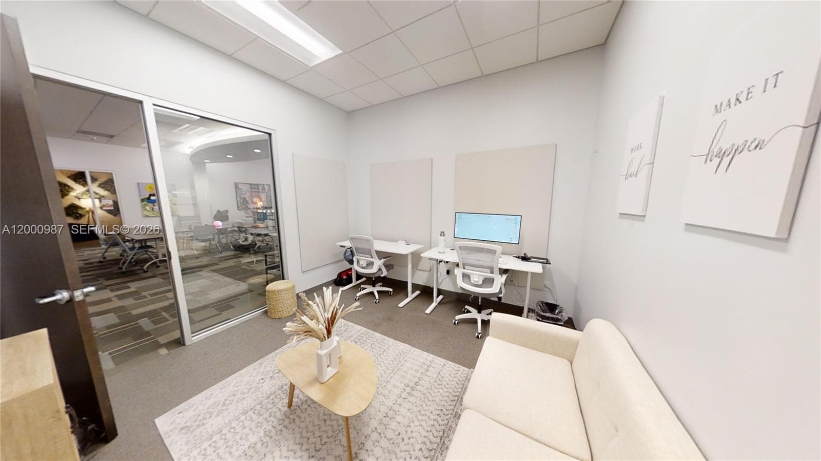 1501 Biscayne Blvd # D, FL 33132 — 4