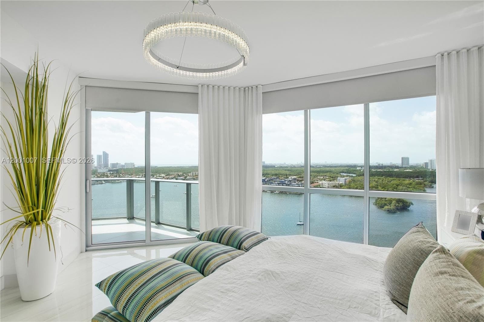 17111 Biscayne Blvd # 2008, North Miami Beach FL 33160 — 14
