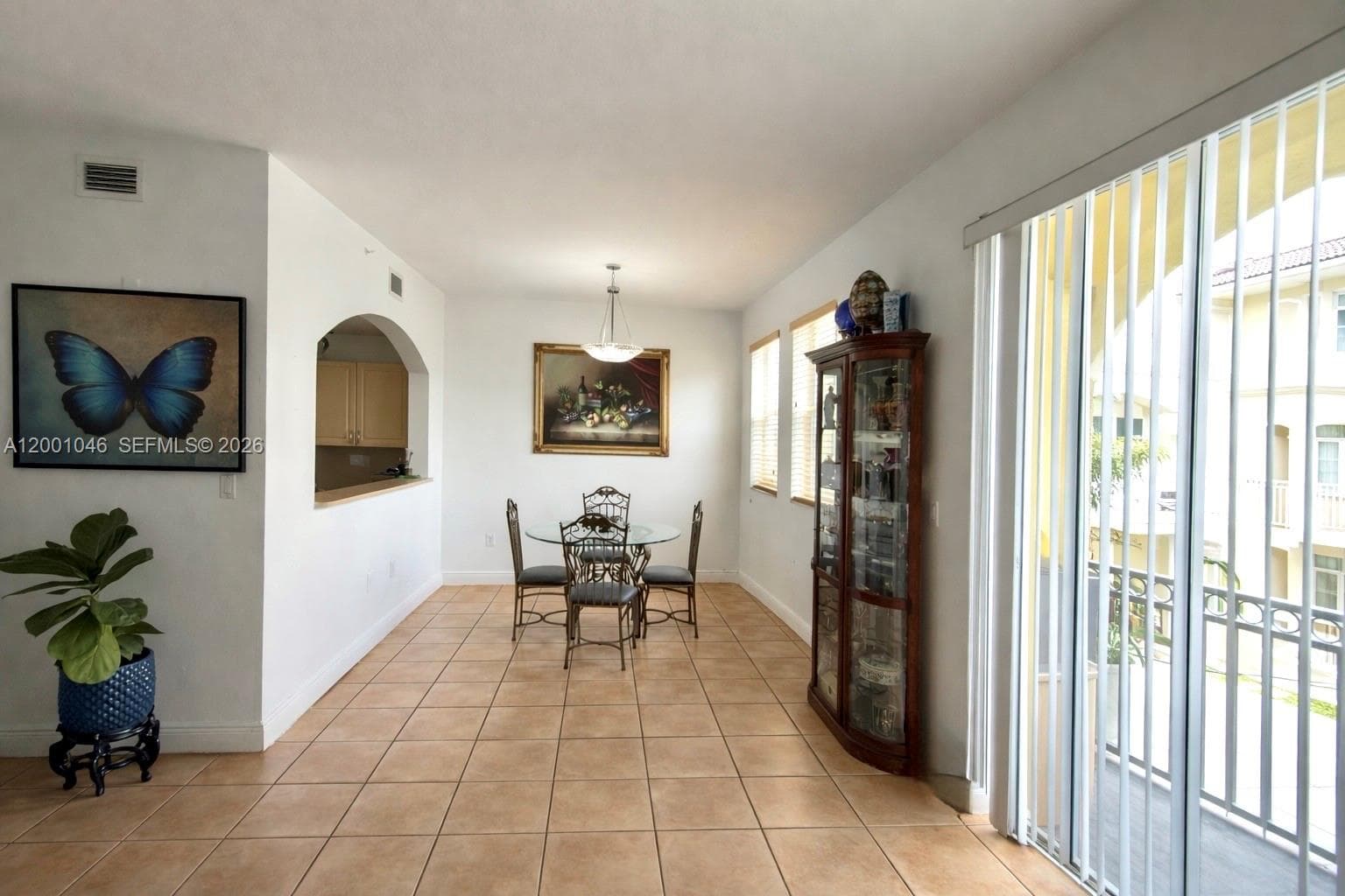 8906 W Flagler St # 203, Miami FL 33174 — 6