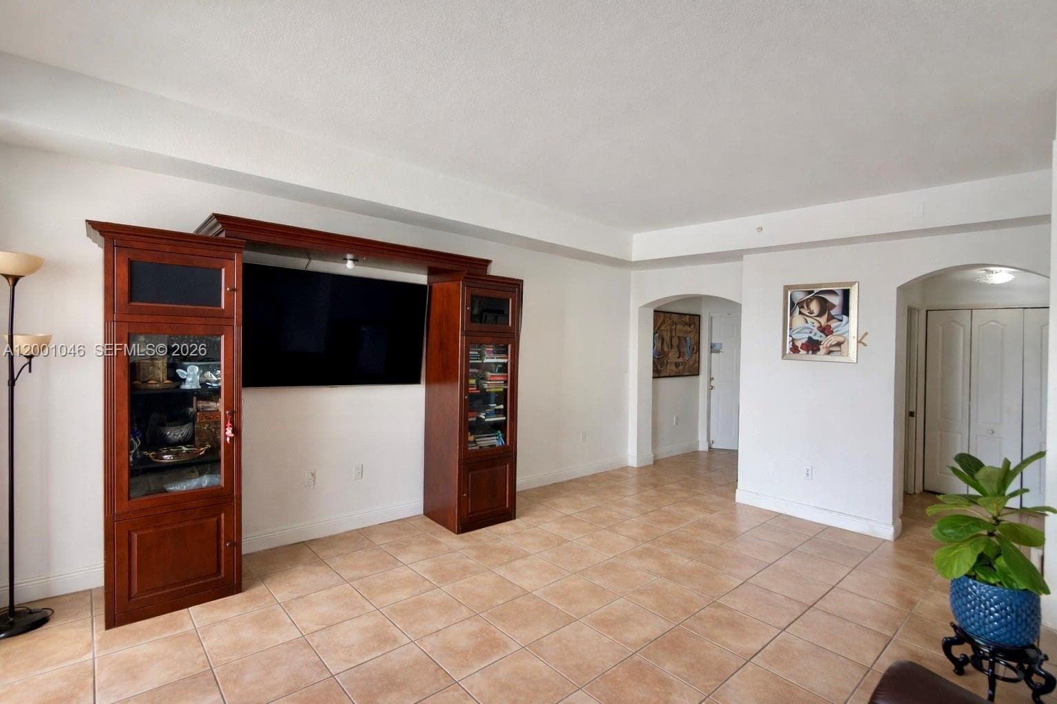 8906 W Flagler St # 203, Miami FL 33174 — 5