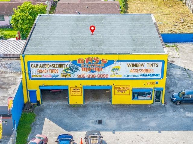 3030 NW 79th St, Miami FL 33147 — 1