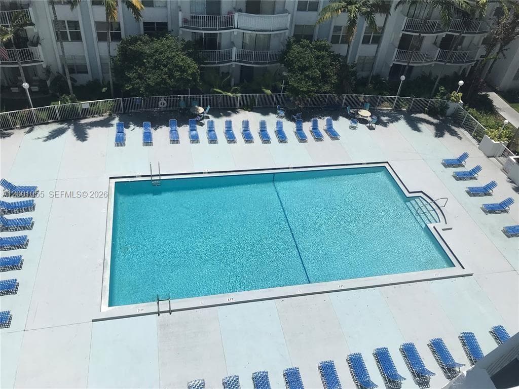 496 NW 165th St Rd # 409, Miami FL 33169 — 15