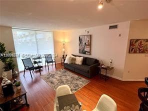 2775 NE 187th St # 319, Aventura FL 33180 — 3