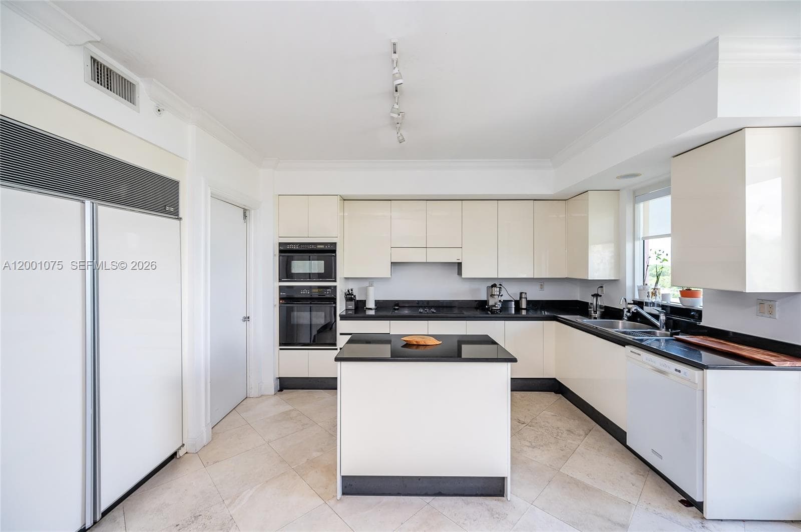 789 Crandon Blvd # 502, Key Biscayne FL 33149 — 14