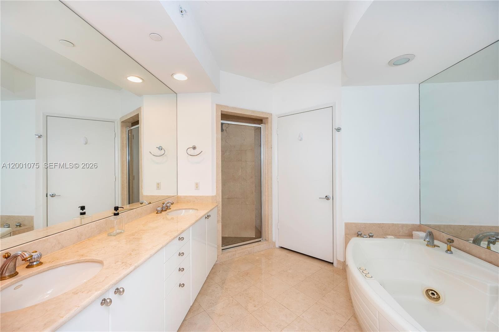 789 Crandon Blvd # 502, Key Biscayne FL 33149 — 18