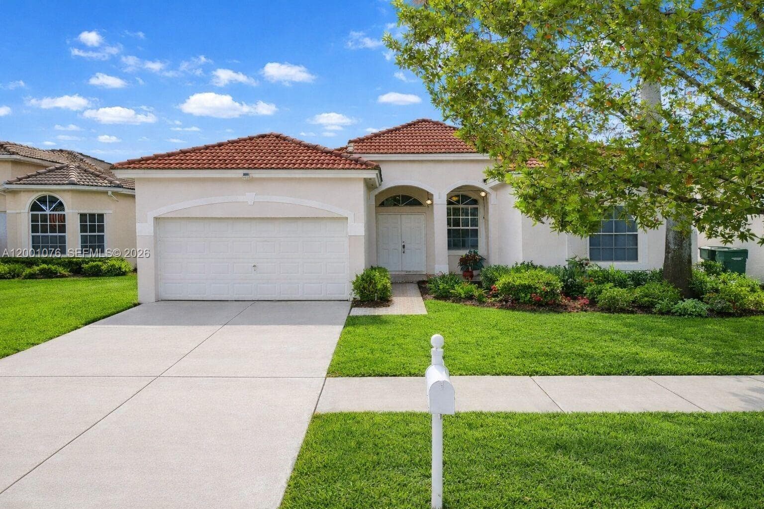 690 SE 30th Dr, Homestead FL 33033 — 1