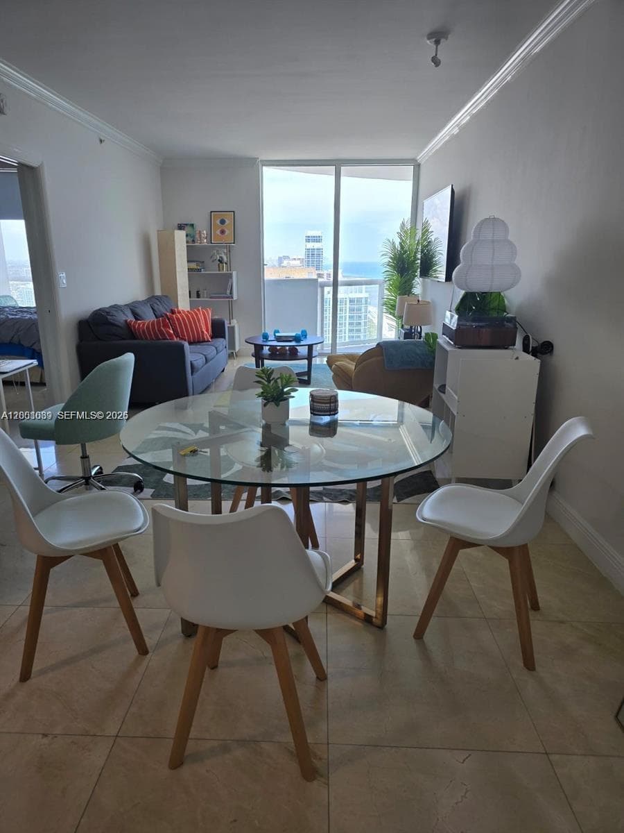 6365 Collins Ave # 2710, Miami Beach FL 33141 — 17